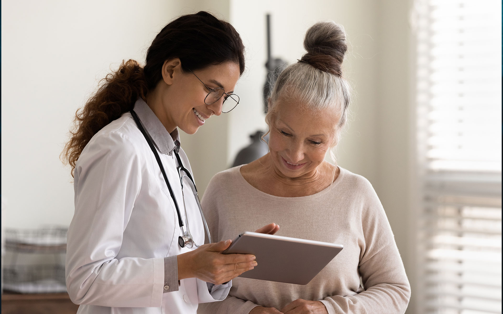 Fintech for Doctors: Omnichannel via WhatsApp Using Amazon Bedrock